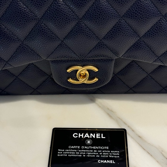 Navy Blue CHANEL quilted caviar double flap bag in excellent condition! - Picture 7 of 7